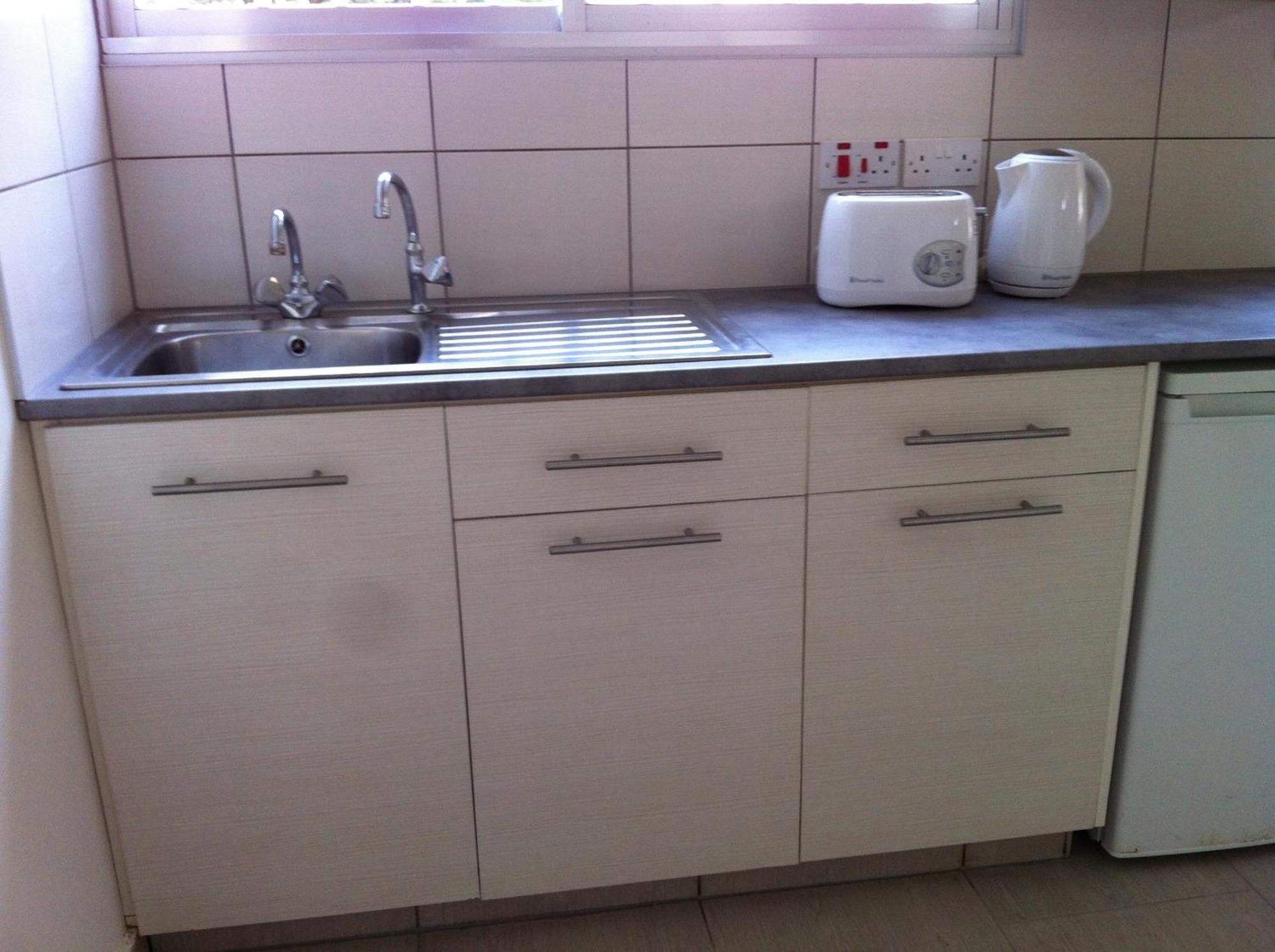 Vega Apartments Limassol Szoba fotó