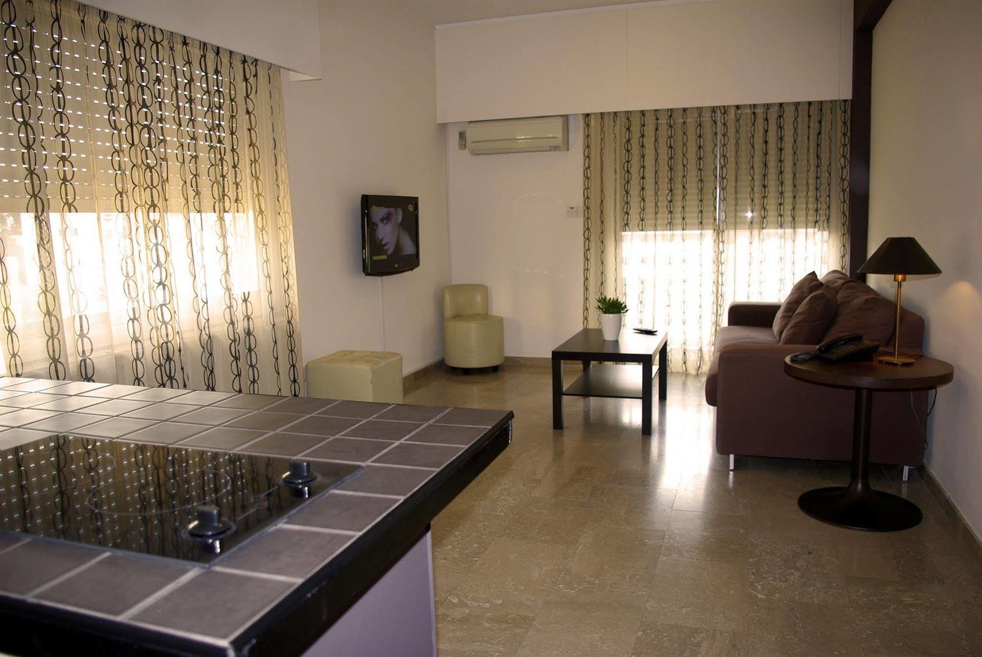 Vega Apartments Limassol Kültér fotó