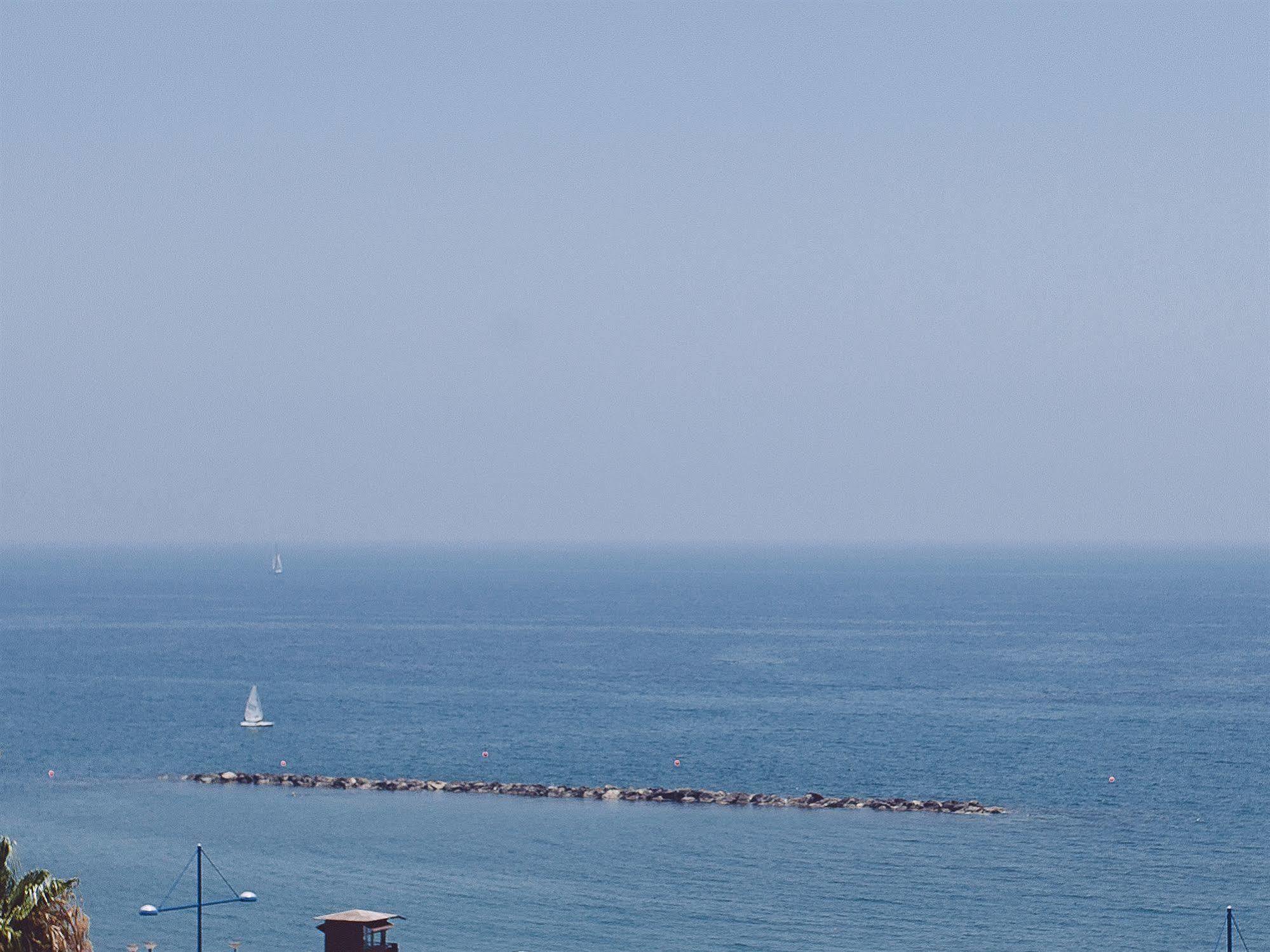 Vega Apartments Limassol Kültér fotó